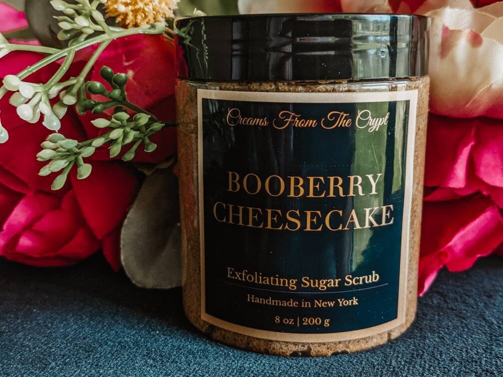 BOOBERRY CHEESECAKE - Sugar Scrub, Vegan skincare, Emulsified, Exfoliating, Shea and Mango Butter, Body Scrub, Fruity fragrance, Blueberry
